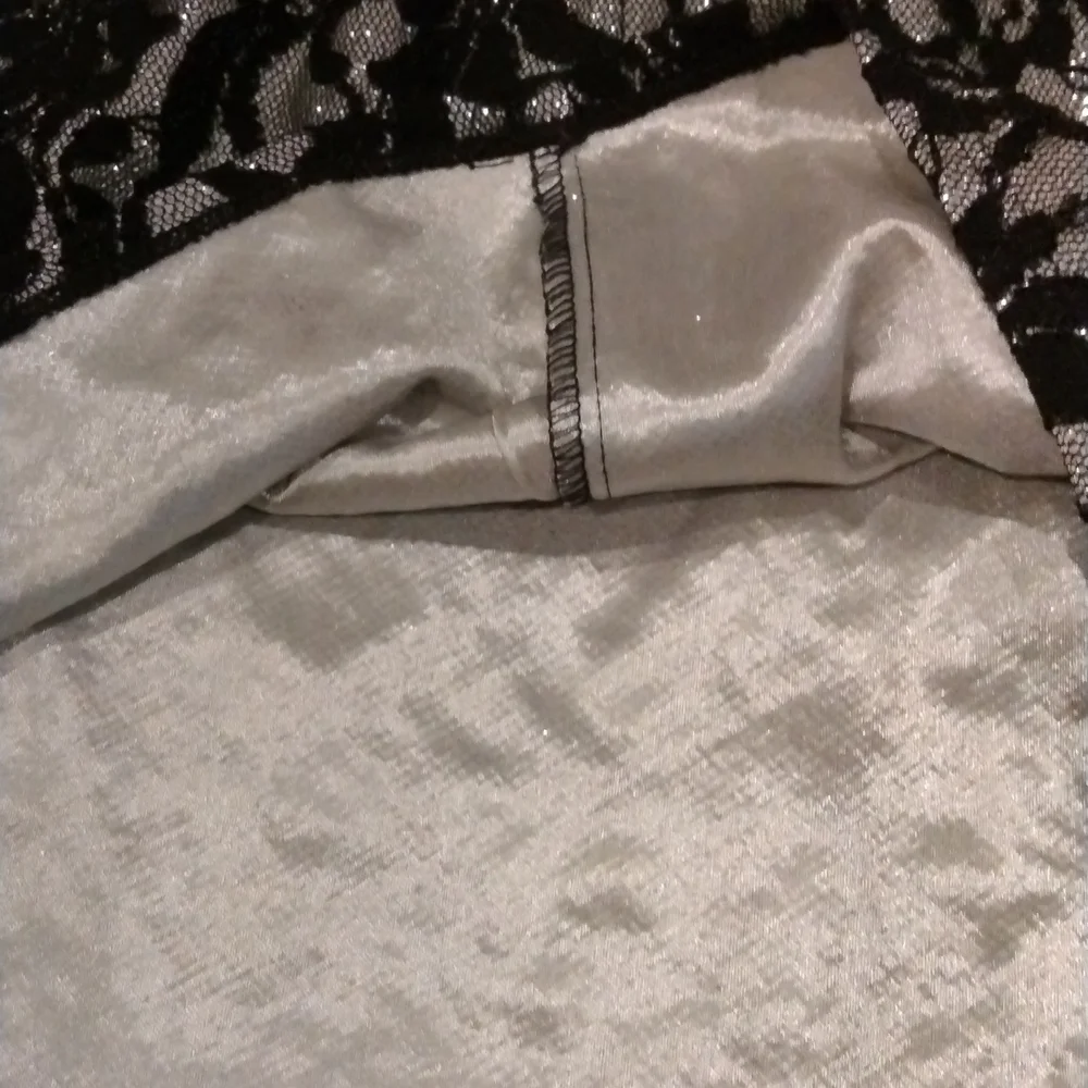 𝅺BLACK Lacey dress from Macy's. Built in bra. Brand new with tags. Size 1 - Picture 7 of 8